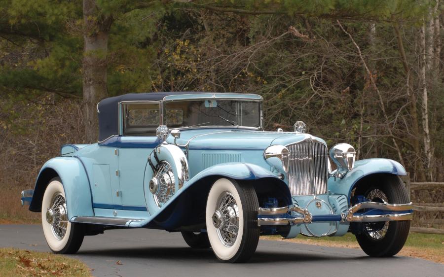 Cord L-29 Convertible with Woodlite Headlamps '1931
